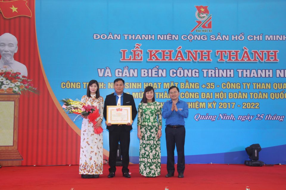 khám sức khỏe định kỳ thợ mỏ