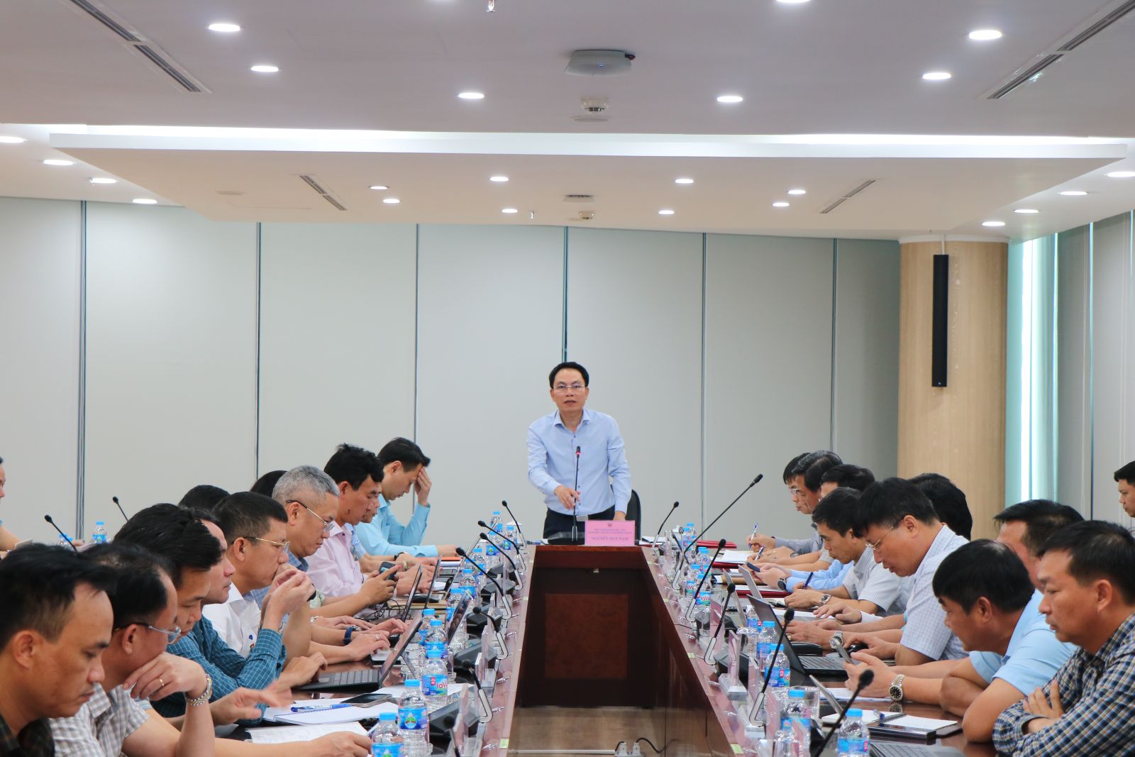 Phó Tổng giám đốc Tập đoàn Nguyễn Huy Nam chủ trì hội nghị