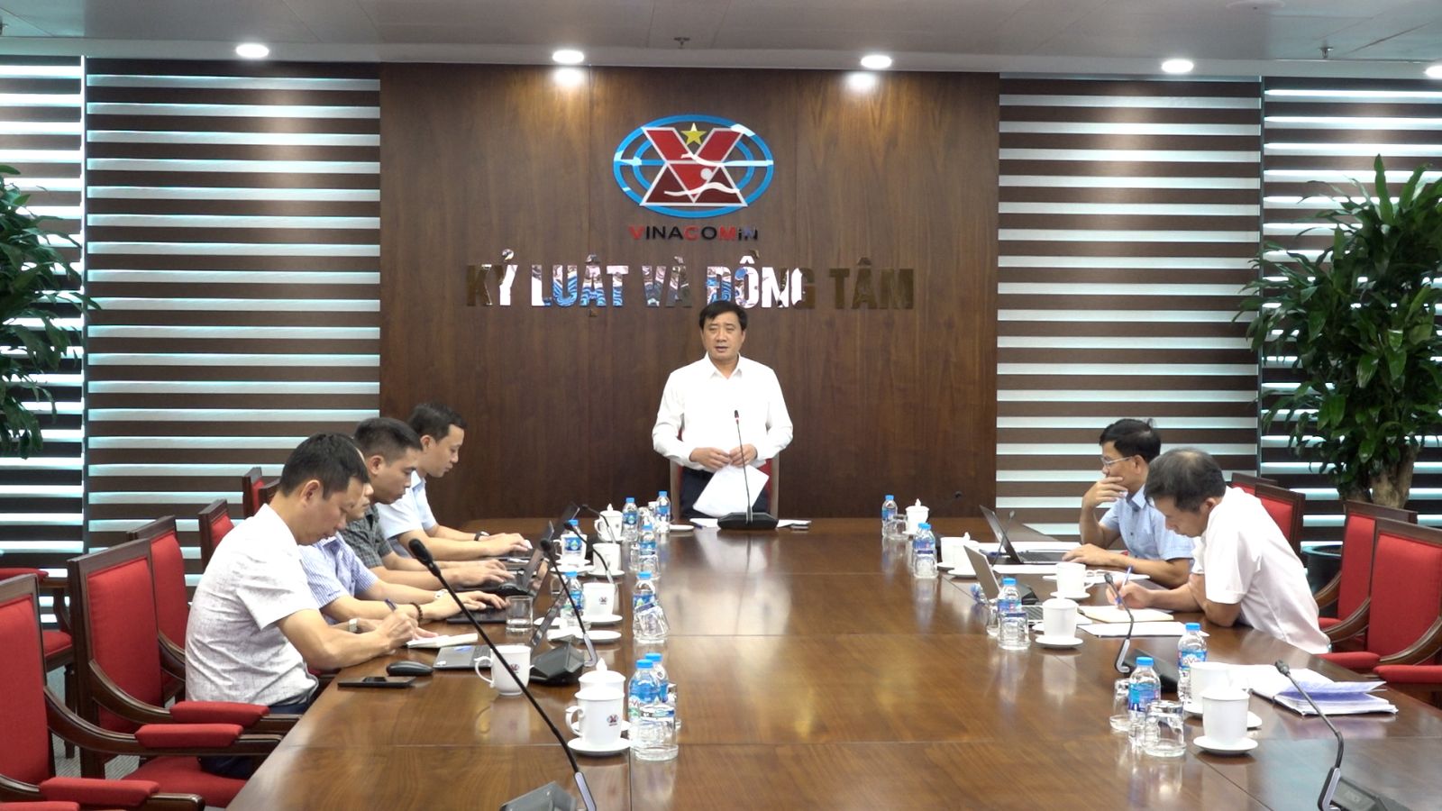 Phó Tổng giám đốc Tập đoàn Phan Xuân Thuỷ chủ trì đánh giá công tác đầu tư 9 tháng đầu năm 2025