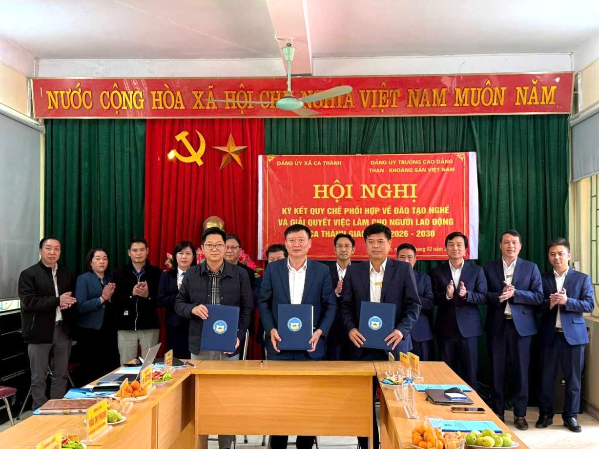 Than Núi Béo ký quy chế phối hợp tuyển sinh với xã Khánh Xuân và Ca Thành, Cao Bằng năm 2026