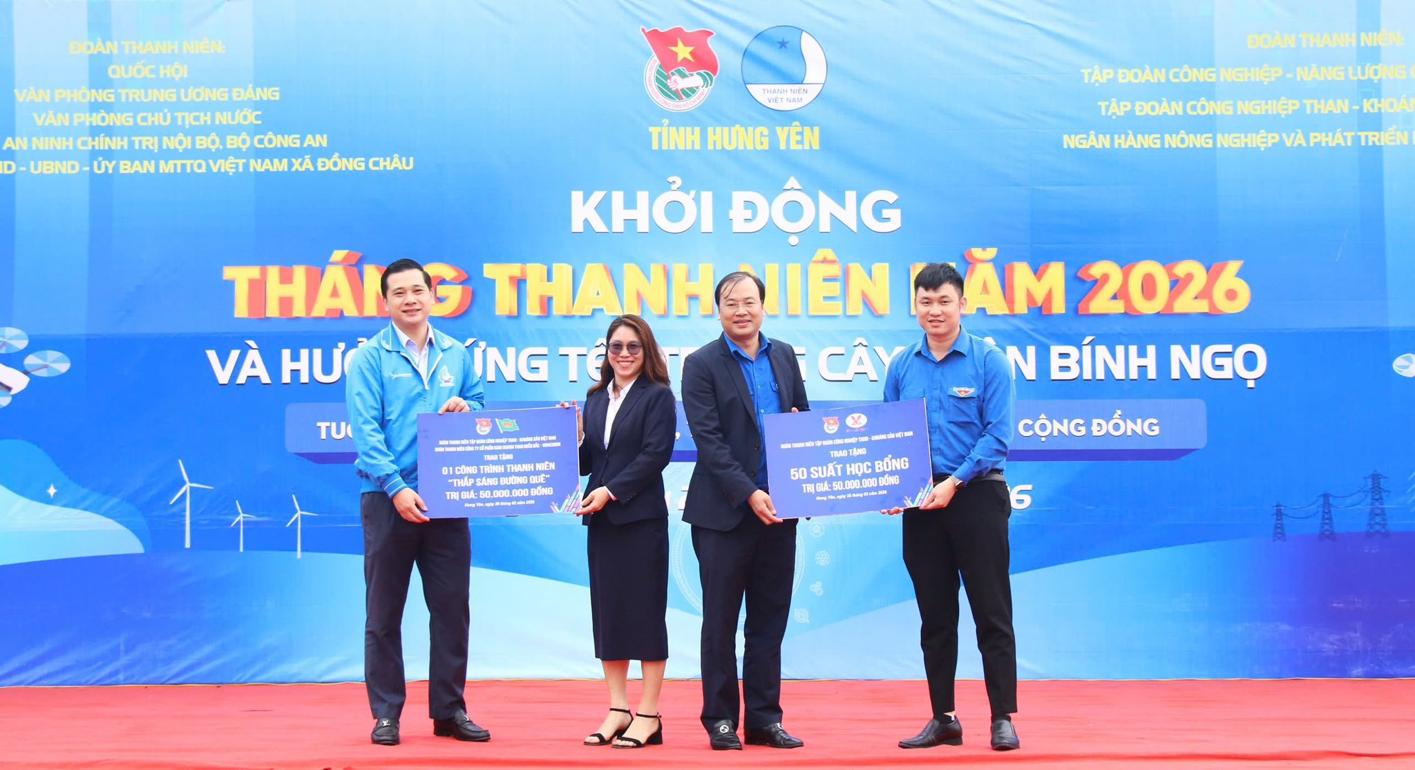 Đoàn Thanh niên TKV trao hỗ trợ an sinh xã hội cho Tỉnh đoàn Hưng Yên